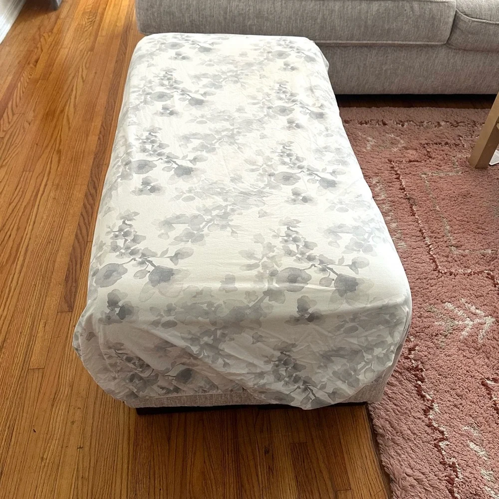 Pottery Barn Kids Crib Floral Fitted Sheet - Picture 5 of 6
